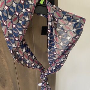 Lightweight Navy and Pink Geometric Print Scarf